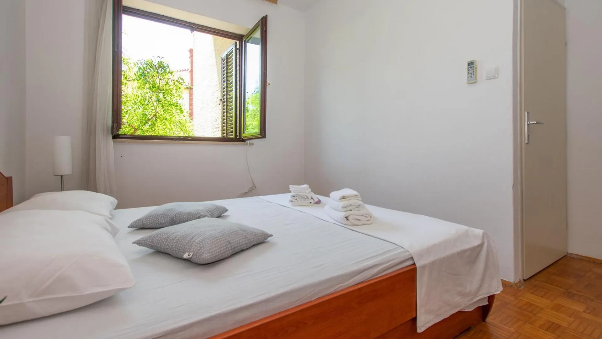 Apartments Dalmatino بيوغْغاد نا موغو 0*,  كرواتيا